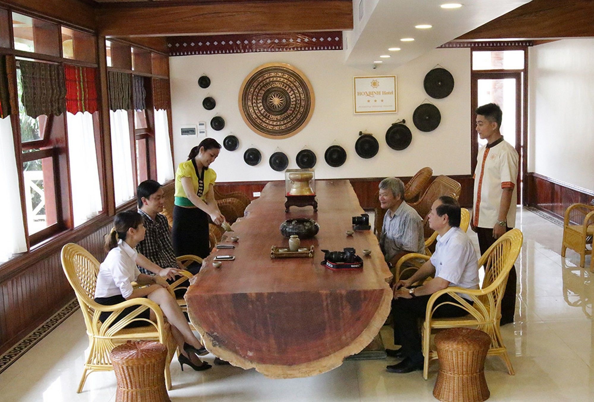 Hoa Binh Hotel Exterior foto